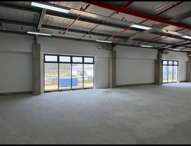5,367M² WAREHOUSE TO LET IN CORNUBIA